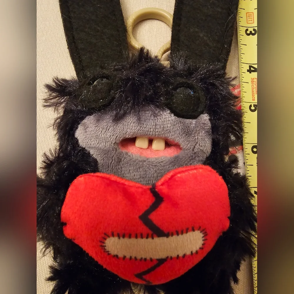 NWT Zuru Fuggler Funny Ugly Monster Fuggler Keyring